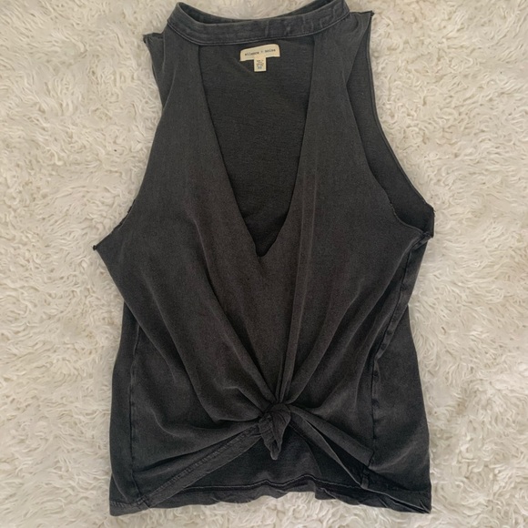 Tank top - Picture 1 of 2
